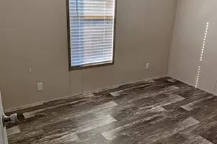326 Jasper St, Bacliff, TX 77518 - Photo 8