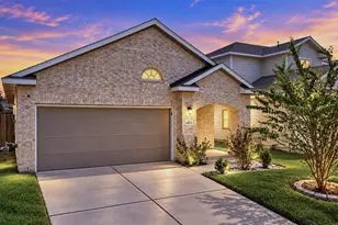 14902 Darbydale Dr, Houston, TX 77090 - Photo 2