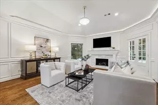 44 Dovewood Pl, The Woodlands, TX 77381 - Photo 4