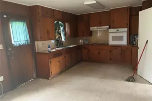 1301 Adell St, Bay City, TX 77414 - Photo 22