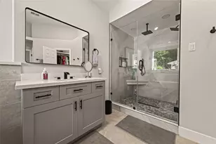 2 S Concord Valley Pl, The Woodlands, TX 77382 - Photo 44