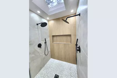 3407 Sandy Forks Drive, Houston, TX 77339 - Photo 22