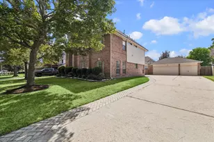 18619 Agile Pines Dr, Humble, TX 77346 - Photo 2