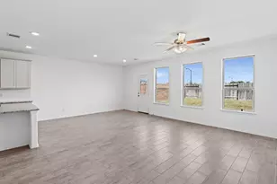 5742 Aurora Grns Ln, Katy, TX 77493 - Photo 10