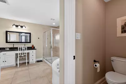 2636 Couch Street, Houston, TX 77008 - Photo 20