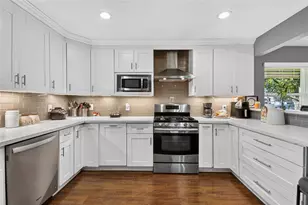 10802 Kirkwell Dr, Houston, TX 77089 - Photo 12