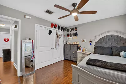 10802 Kirkwell Drive, Houston, TX 77089 - Photo 22