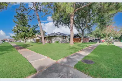 10802 Kirkwell Drive, Houston, TX 77089 - Photo 32