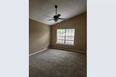 14562 Oak Chase Drive, Houston, TX 77062 - Photo 10