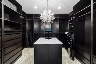 9534 Beverly Hill St, Houston, TX 77063 - Photo 14