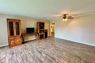 5050 Swallow Dr, Beaumont, TX 77707 - Photo 6