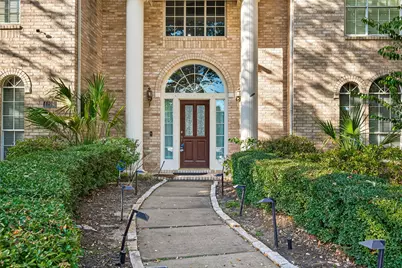 4206 Clearwater Court, Missouri City, TX 77459 - Photo 2