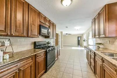 1518 Neptune Lane, Houston, TX 77062 - Photo 12