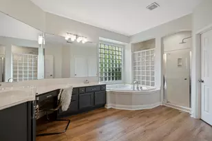 10 Newland Ct, The Woodlands, TX 77382 - Photo 24