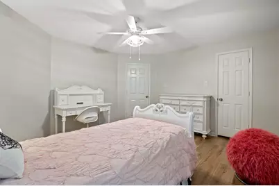 10 Newland Court, The Woodlands, TX 77382 - Photo 28