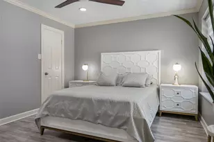 11743 Wickhollow Ln, Houston, TX 77043 - Photo 16