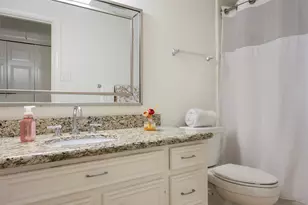 11743 Wickhollow Ln, Houston, TX 77043 - Photo 28