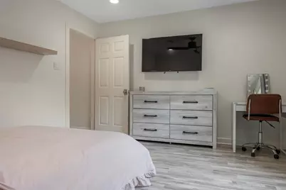 11743 Wickhollow Lane, Houston, TX 77043 - Photo 26