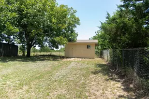 828 Armadillo Dr, Lorena, TX 76655 - Photo 38