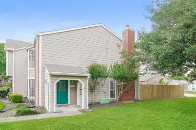 17263 Saturn Lane, Houston, TX 77058 - Photo 2