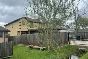 5829 Hartwick Rd, Houston, TX 77016 - Photo 2