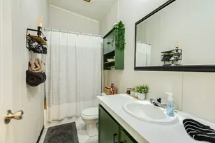 2910 Shady Creek Ln, Oyster Creek, TX 77541 - Photo 18