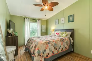 2910 Shady Creek Ln, Oyster Creek, TX 77541 - Photo 16