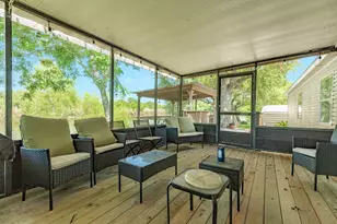 2910 Shady Creek Ln, Oyster Creek, TX 77541 - Photo 20