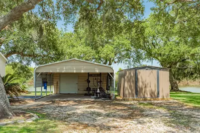 2910 Shady Creek Lane, Oyster Creek, TX 77541 - Photo 22