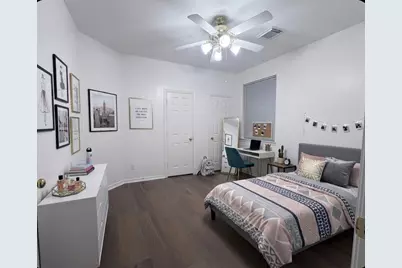 18 E Russet Grove Circle, The Woodlands, TX 77384 - Photo 10