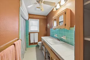 2410 Clark Dr, La Marque, TX 77568 - Photo 24