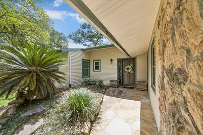 2410 Clark Drive, La Marque, TX 77568 - Photo 10