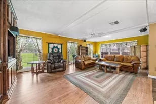 2410 Clark Dr, La Marque, TX 77568 - Photo 14