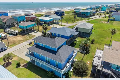 1977 Avenue I, Crystal Beach, TX 77650 - Photo 32