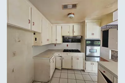 5327 Knotty Oaks Trail, Houston, TX 77045 - Photo 10