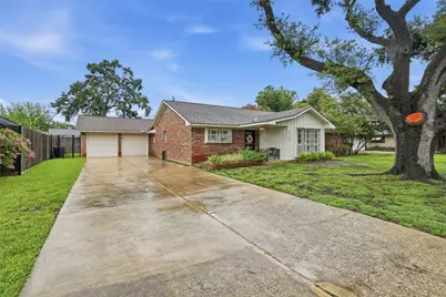 7707 Cayton Street, Houston, TX 77061 - Photo 2
