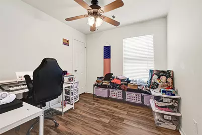 9825 Hyacinth Way, Conroe, TX 77385 - Photo 18