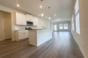 5549 Madden Ln, Houston, TX 77048 - Photo 2