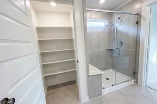 5549 Madden Ln, Houston, TX 77048 - Photo 6