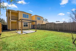 104 Estelle St, Houston, TX 77003 - Photo 34