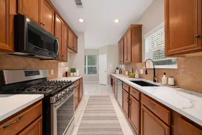 2317 Jefferson Crossing Drive, Conroe, TX 77304 - Photo 8