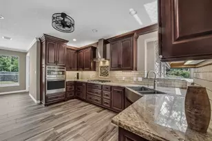 2411 Oaks Forks Dr, Houston, TX 77339 - Photo 8