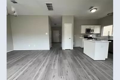 1669 Nichole Woods Drive, Houston, TX 77047 - Photo 4