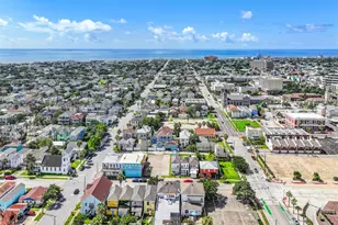 1820 Market St, Galveston, TX 77550 - Photo 30