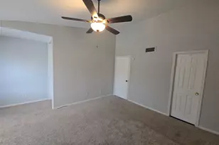 14600 Fonmeadow Dr, Houston, TX 77035 - Photo 10