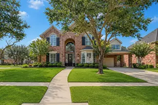 2307 Haven Manor Ct, Sugar Land, TX 77479 - Photo 1