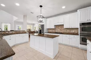 2307 Haven Manor Ct, Sugar Land, TX 77479 - Photo 16