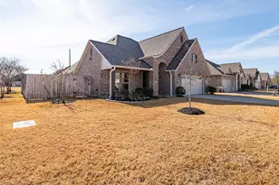 3045 Peterson Cir, Bryan, TX 77802 - Photo 4