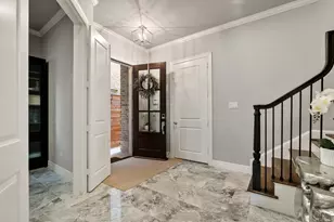 306 W Saulnier St, Houston, TX 77019 - Photo 12