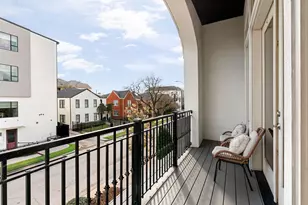 306 W Saulnier St, Houston, TX 77019 - Photo 18